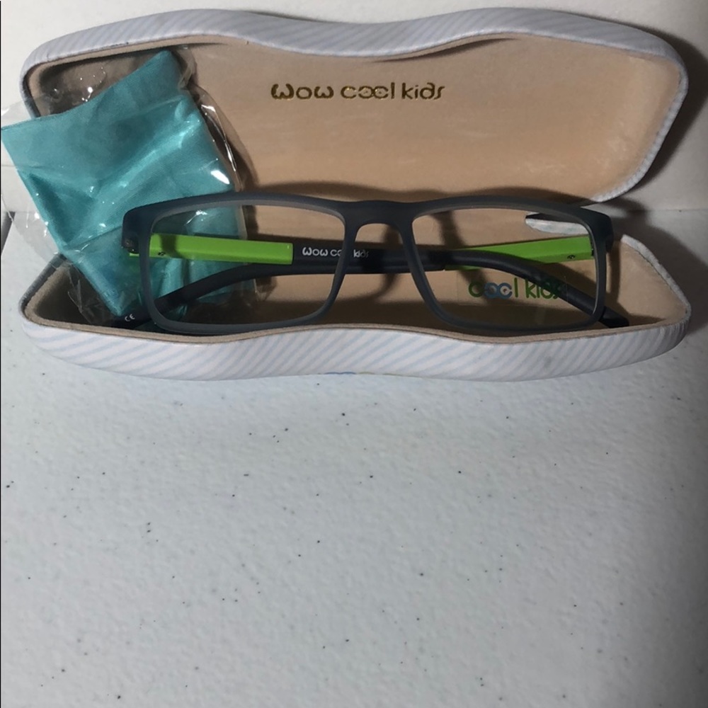 Children Play Glasses